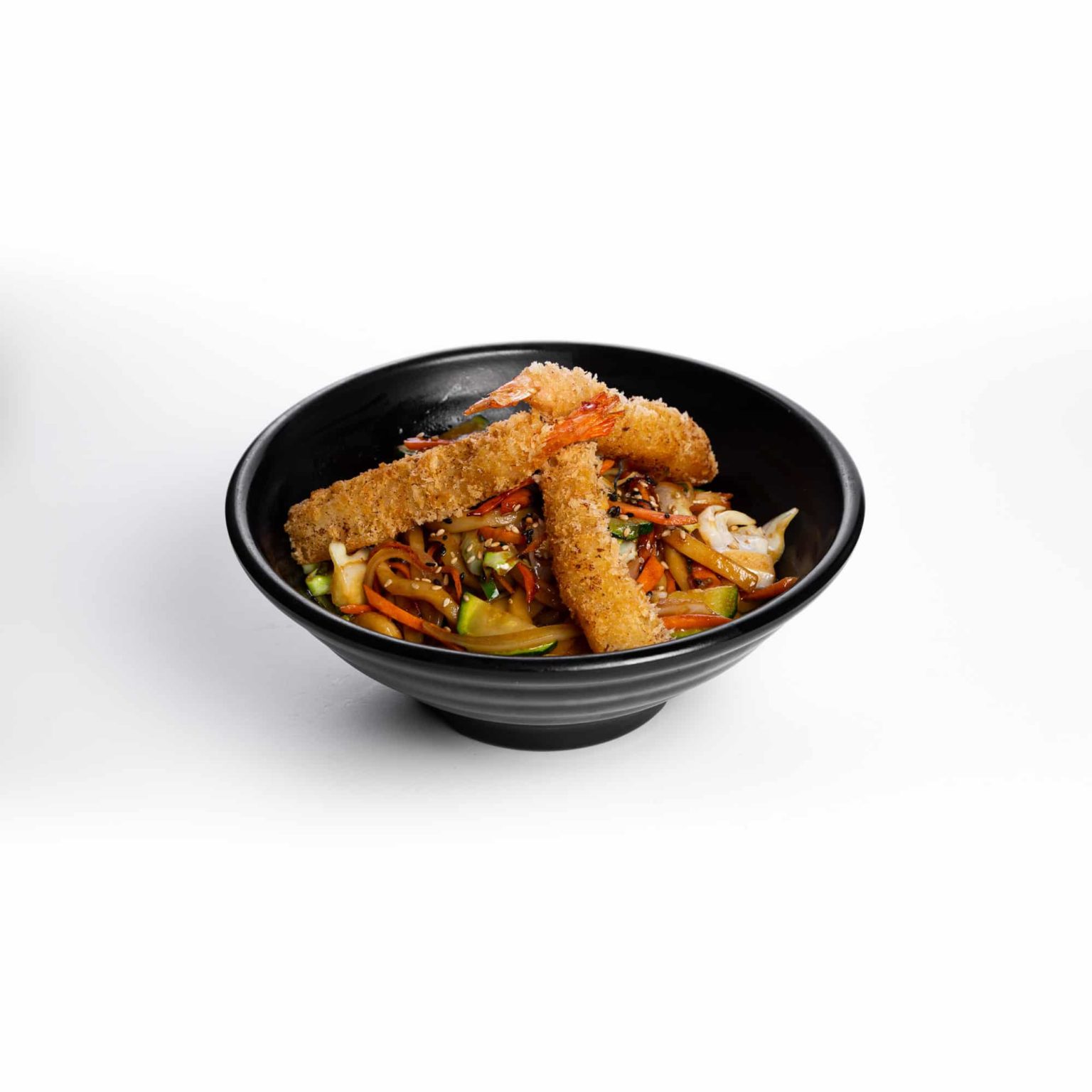 Udon sauté aux légumes et tempura Matuya Sushi